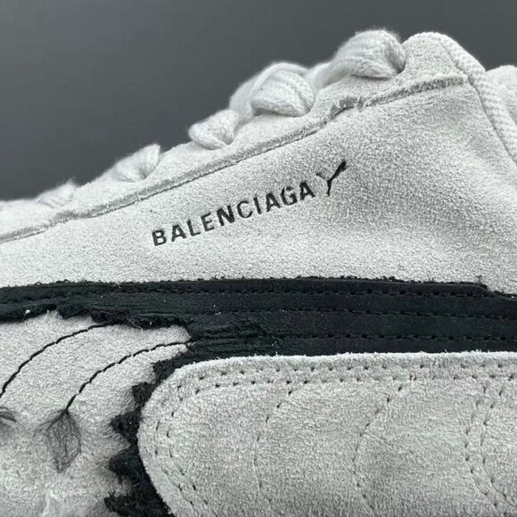 Puma Black And White Thin-Soled Low-Top Sneakers - Picture 8 of 11